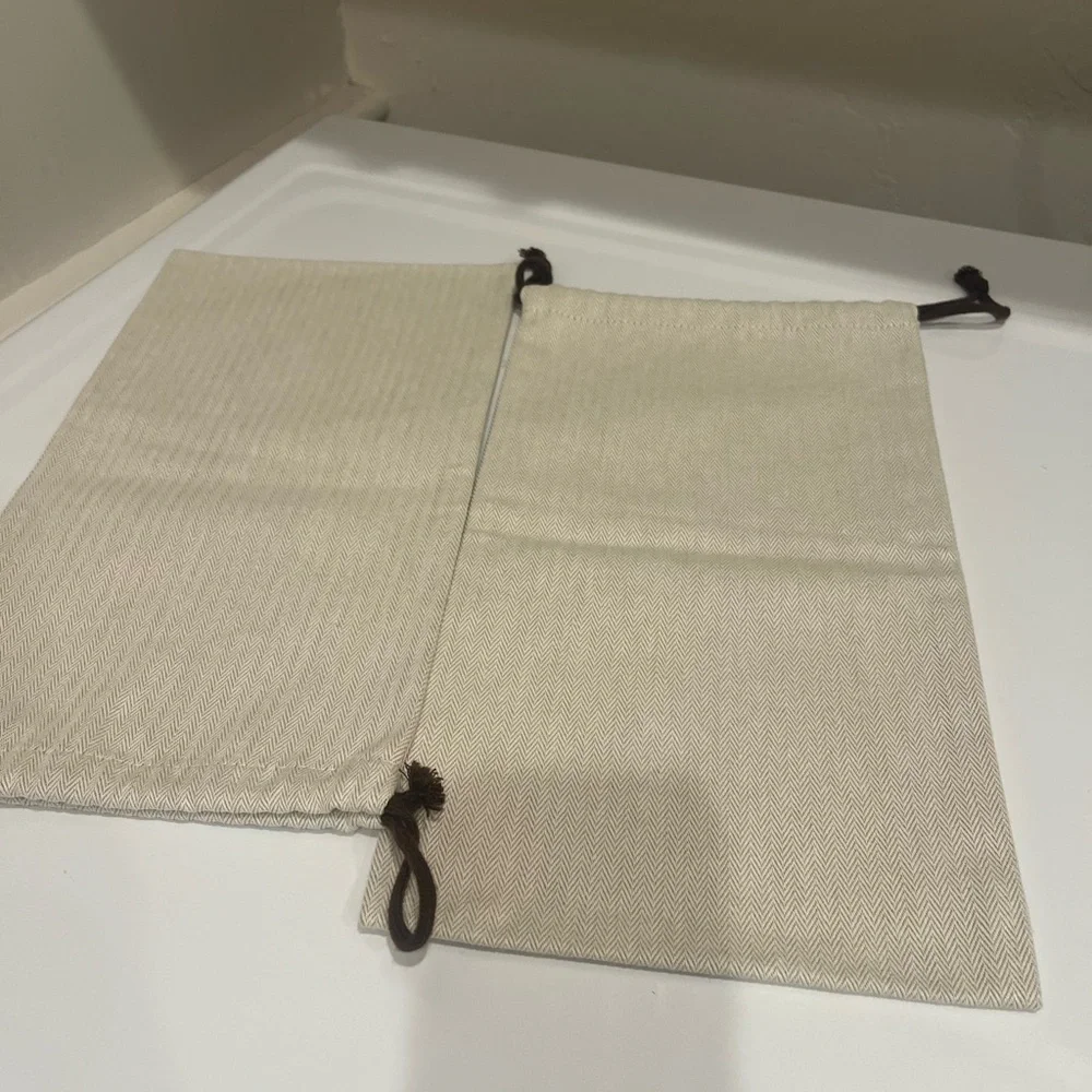 Hermes Cream Dust Bags - Picture 2 of 2